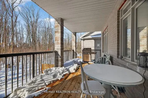 27 Franklin Trail Barrie ON L9J 0J1