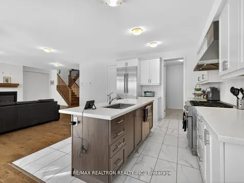 27 Franklin Trail Barrie ON L9J 0J1