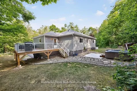 135 Huronwoods Drive Oro-medonte ON L0K 1E0