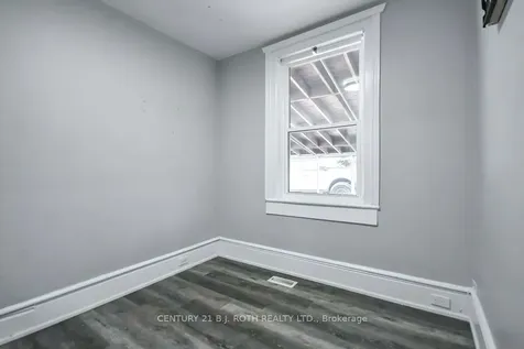 44 Sanford Street Barrie ON L4N 3C4