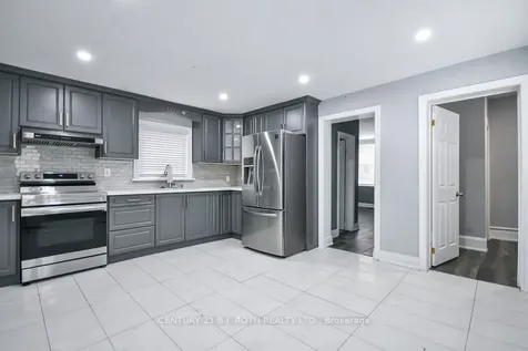44 Sanford Street Barrie ON L4N 3C4