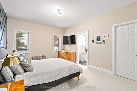 3 Forest Hill Drive Springwater ON L9X 0J4
