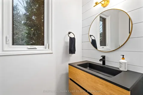 3 Forest Hill Drive Springwater ON L9X 0J4