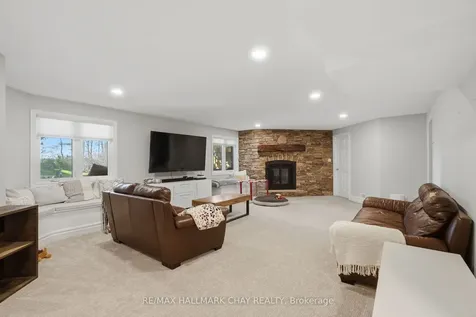 3 Forest Hill Drive Springwater ON L9X 0J4