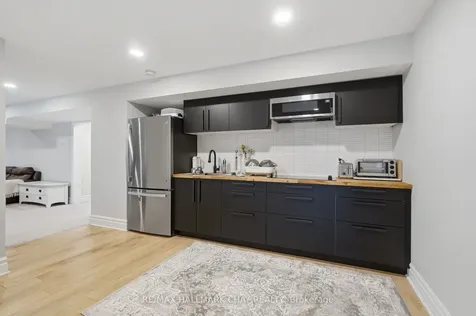 3 Forest Hill Drive Springwater ON L9X 0J4