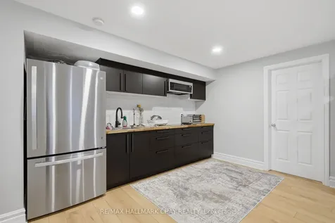 3 Forest Hill Drive Springwater ON L9X 0J4