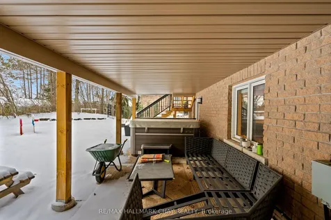3 Forest Hill Drive Springwater ON L9X 0J4