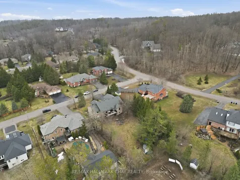 3 Forest Hill Drive Springwater ON L9X 0J4