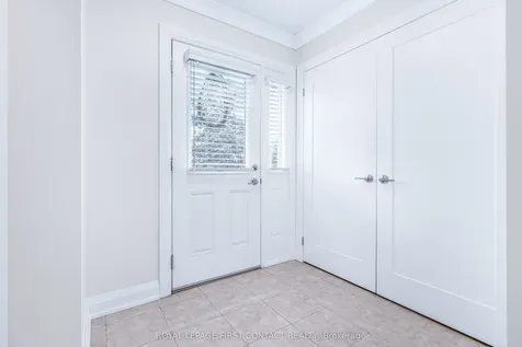 29 Madelaine Drive Barrie ON L9J 0G8