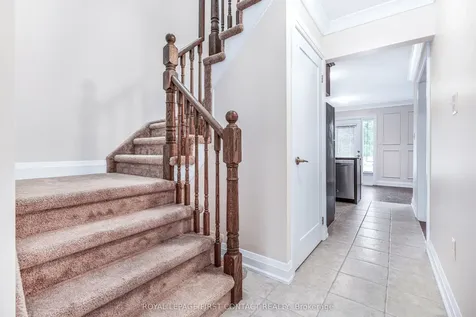 29 Madelaine Drive Barrie ON L9J 0G8
