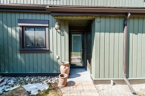 172 Escarpment Crescent Collingwood ON L9Y 5B4