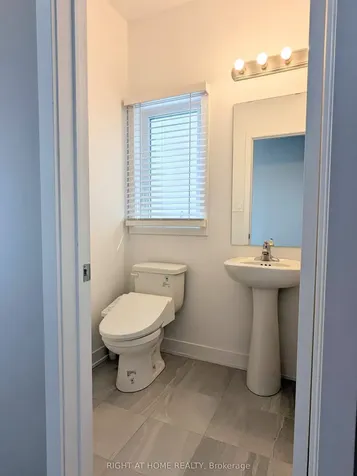 22 Westwood Avenue Barrie ON L9J 0M6