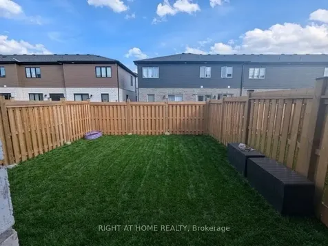 22 Westwood Avenue Barrie ON L9J 0M6