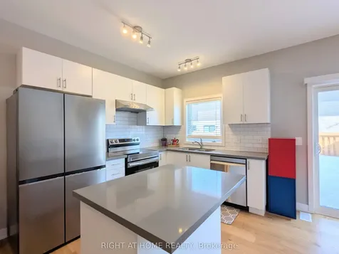 22 Westwood Avenue Barrie ON L9J 0M6