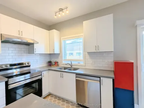 22 Westwood Avenue Barrie ON L9J 0M6