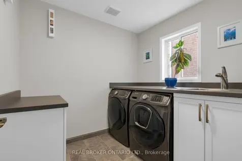 53 Taylor Drive Barrie ON L4N 8K6
