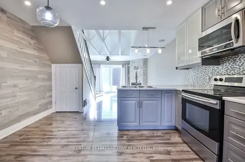 81 Laguna Parkway N Ramara ON L0K 1B0
