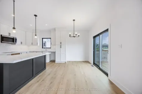 114 Brandon Avenue Severn ON L0K 1E0