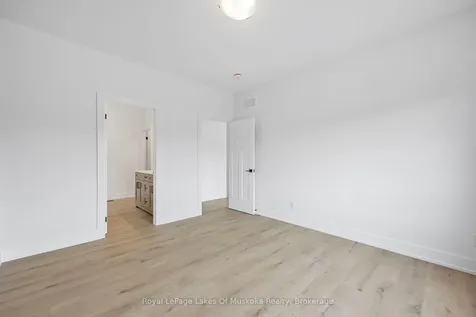 114 Brandon Avenue Severn ON L0K 1E0