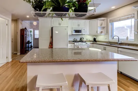 275 Huron Street Clearview ON L0M 1S0