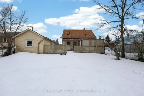 65 Donald Street Barrie ON L4N 1E5