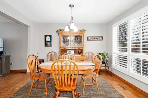 218 Datas Drive Clearview ON L0M 1S0
