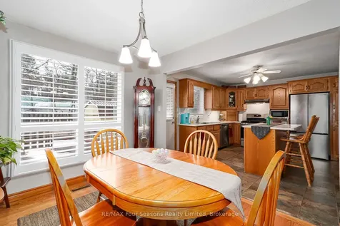 218 Datas Drive Clearview ON L0M 1S0