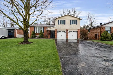 218 Datas Drive Clearview ON L0M 1S0