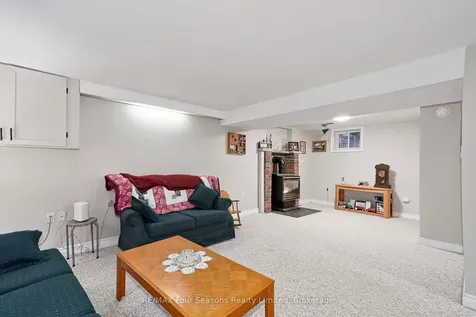 218 Datas Drive Clearview ON L0M 1S0
