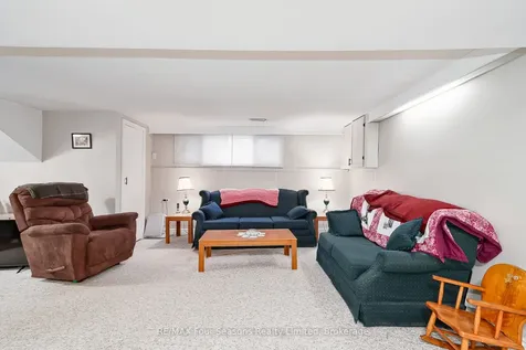 218 Datas Drive Clearview ON L0M 1S0