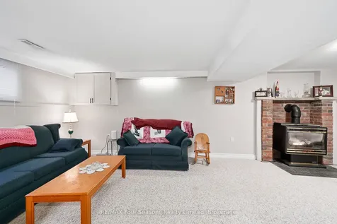 218 Datas Drive Clearview ON L0M 1S0