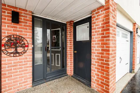218 Datas Drive Clearview ON L0M 1S0