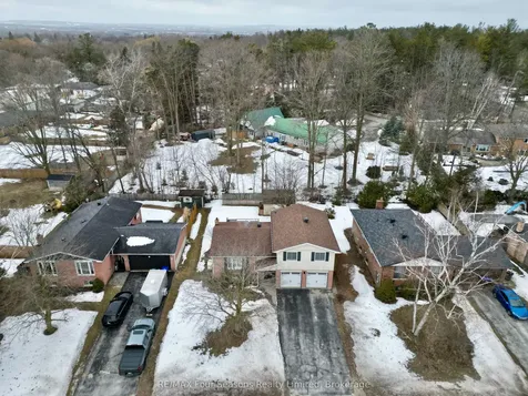 218 Datas Drive Clearview ON L0M 1S0