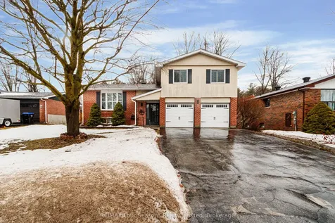 218 Datas Drive Clearview ON L0M 1S0