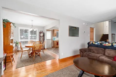 218 Datas Drive Clearview ON L0M 1S0