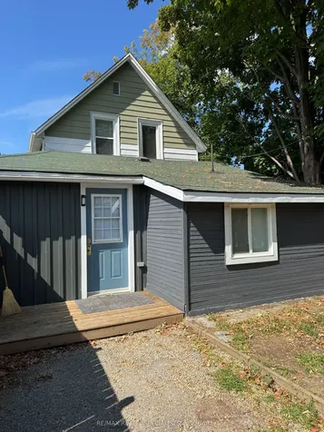 49 Sanford Street Barrie ON L4N 3C3