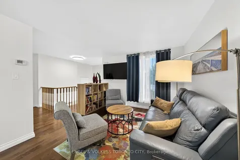 168 Hurst Drive Barrie ON L4N 8P6