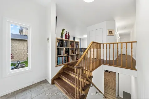 168 Hurst Drive Barrie ON L4N 8P6