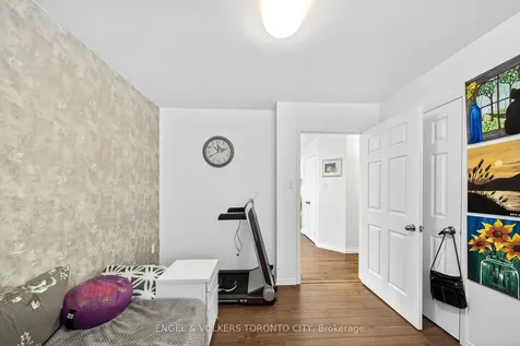 168 Hurst Drive Barrie ON L4N 8P6