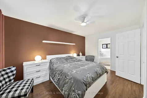 168 Hurst Drive Barrie ON L4N 8P6