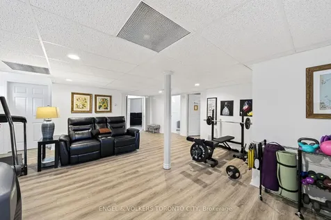 168 Hurst Drive Barrie ON L4N 8P6