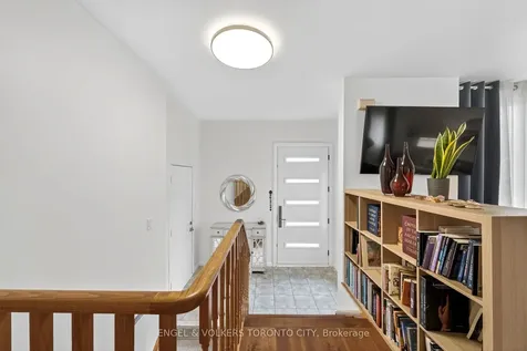 168 Hurst Drive Barrie ON L4N 8P6