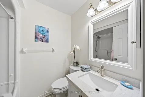 168 Hurst Drive Barrie ON L4N 8P6