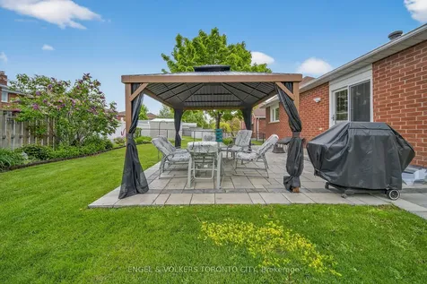 168 Hurst Drive Barrie ON L4N 8P6