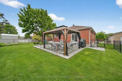 168 Hurst Drive Barrie ON L4N 8P6