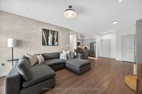 5 Greenwich Street Barrie ON L4N 7Y8
