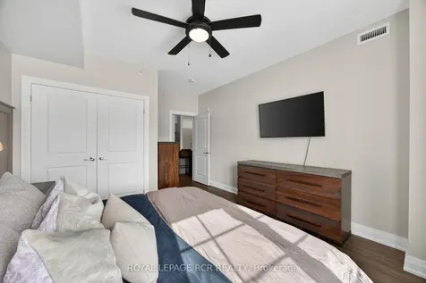 5 Greenwich Street Barrie ON L4N 7Y8