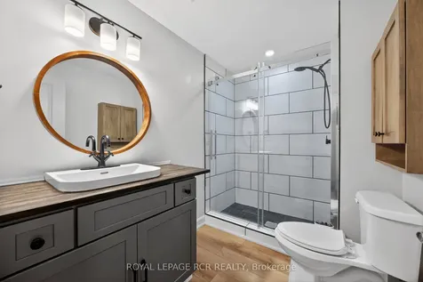 5 Greenwich Street Barrie ON L4N 7Y8