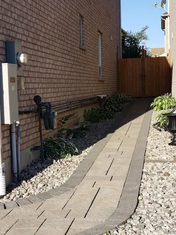 14 Charlemagne Avenue Barrie ON L4M 0A9