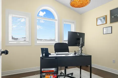 54 Gore Drive Barrie ON L4N 5R5